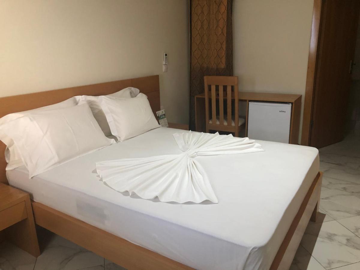 Cruzeiro Guest House Сао Филипе Екстериор снимка