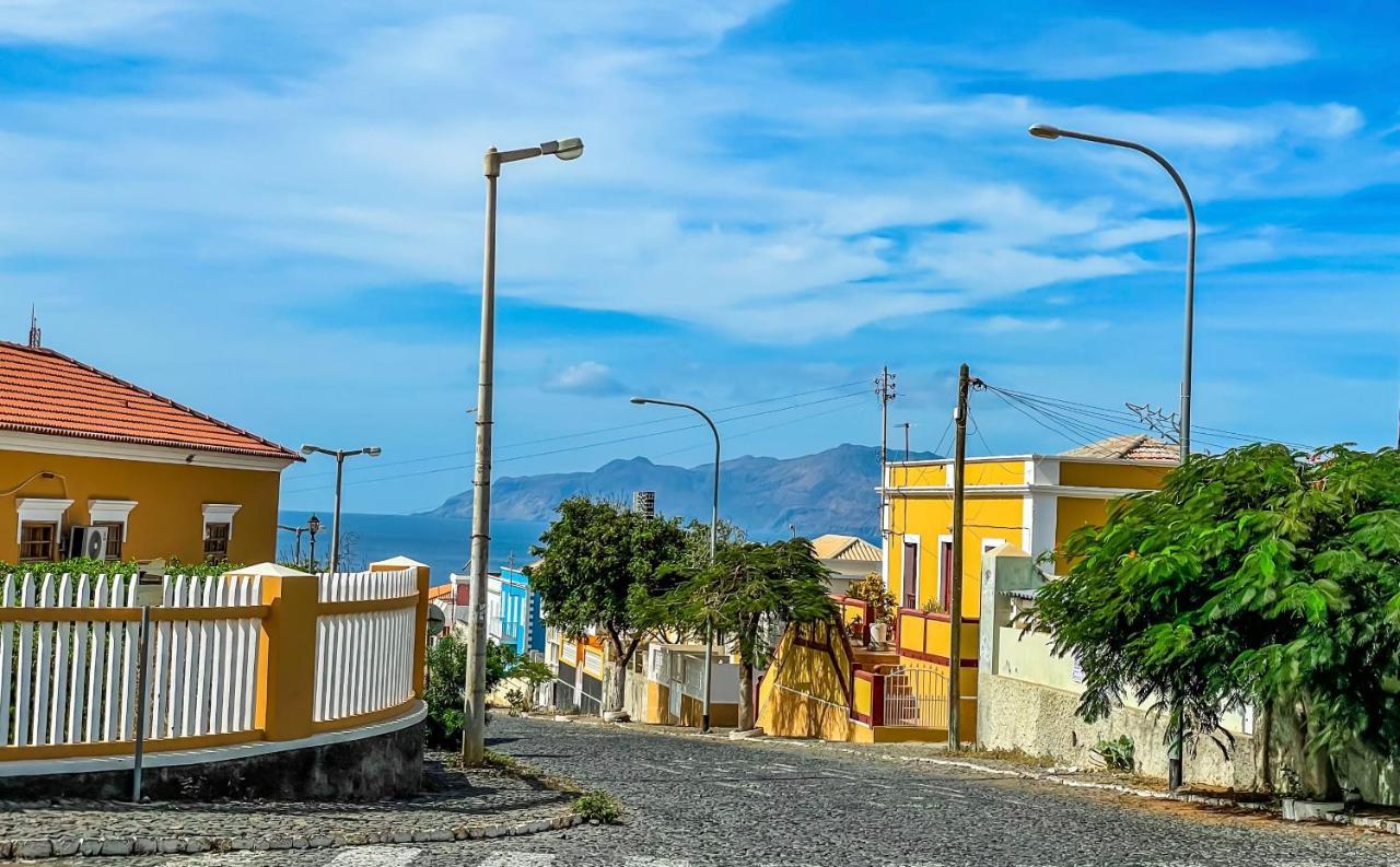 Cruzeiro Guest House Сао Филипе Екстериор снимка
