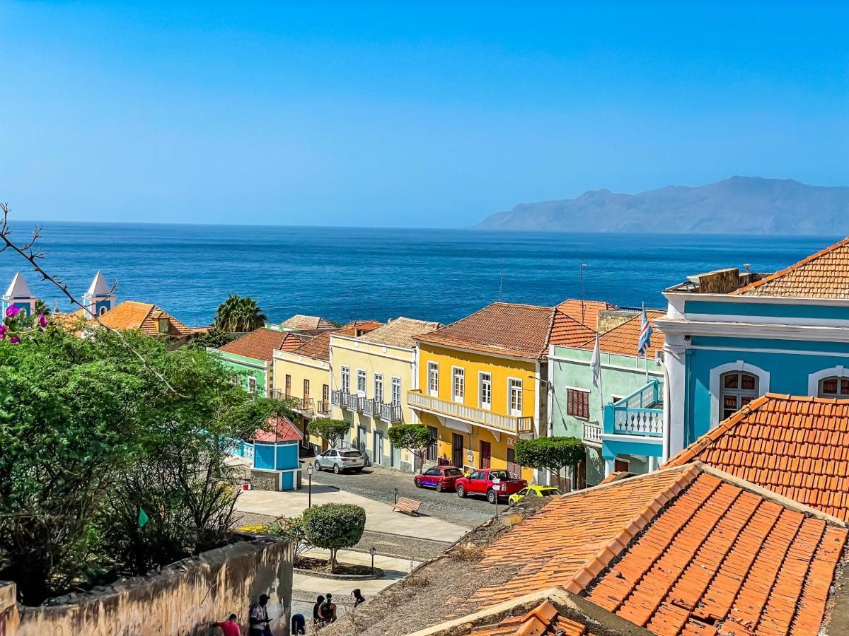 Cruzeiro Guest House Сао Филипе Екстериор снимка