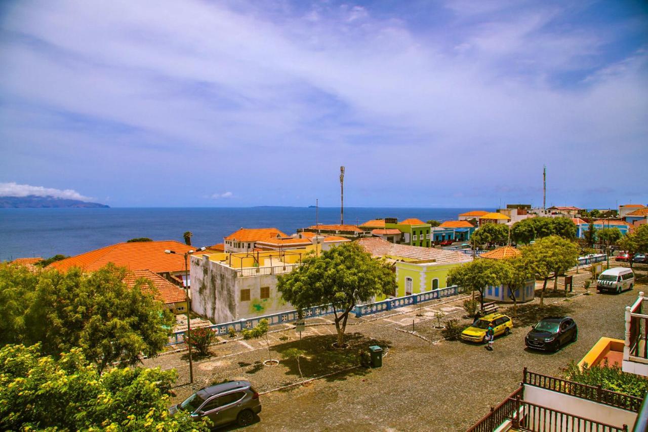 Cruzeiro Guest House Сао Филипе Екстериор снимка